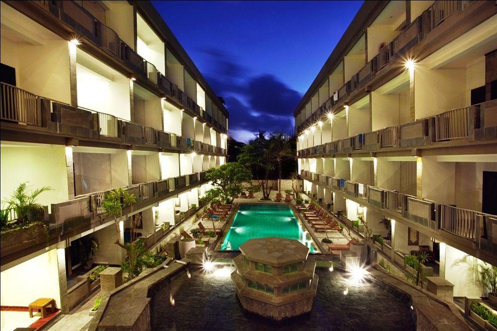 Champlung Mas Hotel Legian Esterno foto
